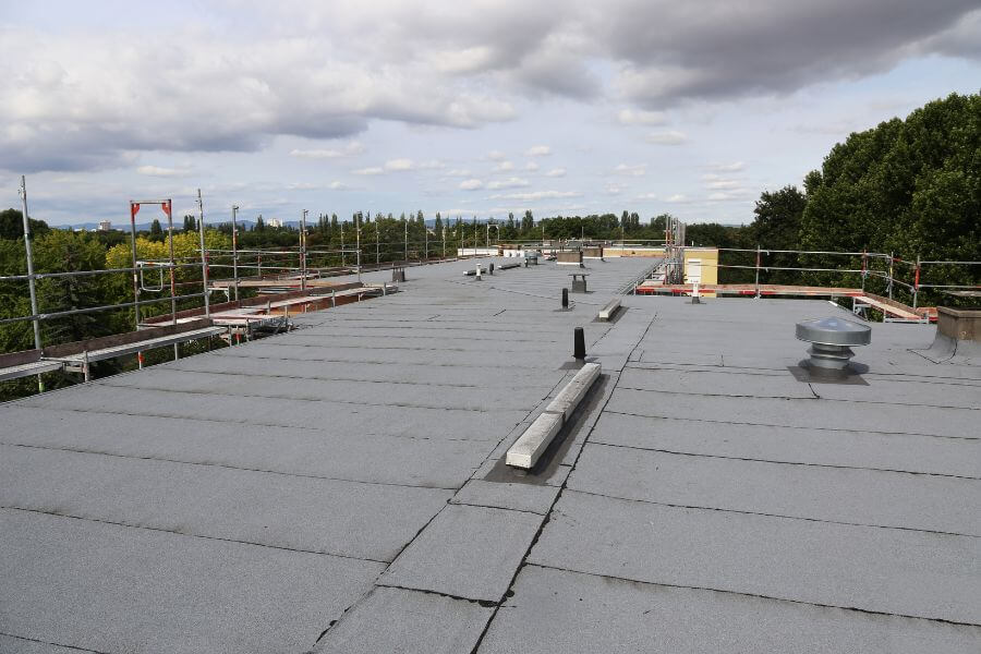 signs your flat roof need replacement