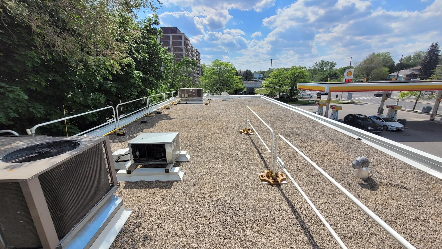 install rooftop fall protection systems flat roofs