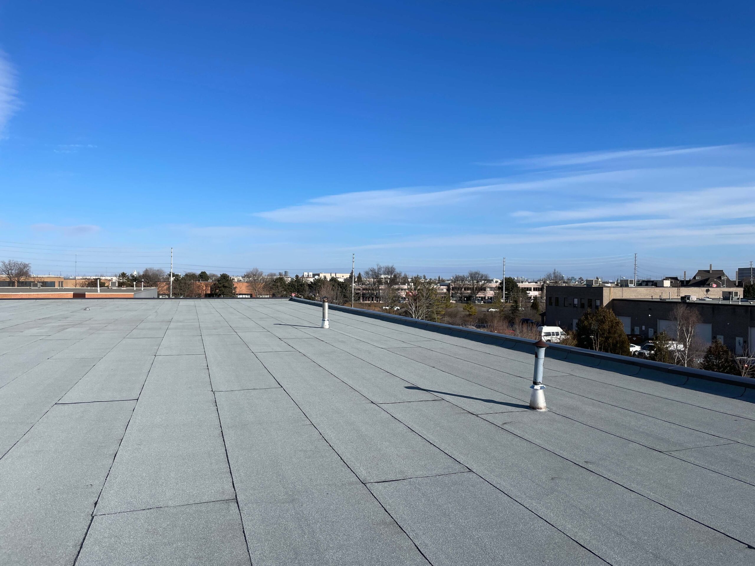 schedule commercial roof maintenance services in fall