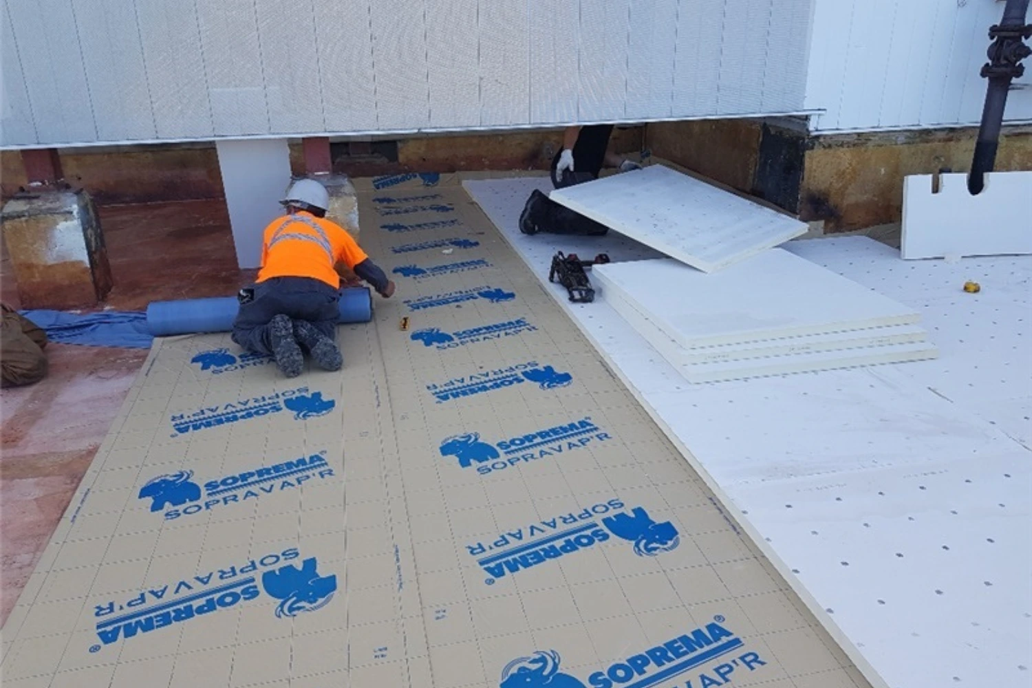 how to slope flat roofs