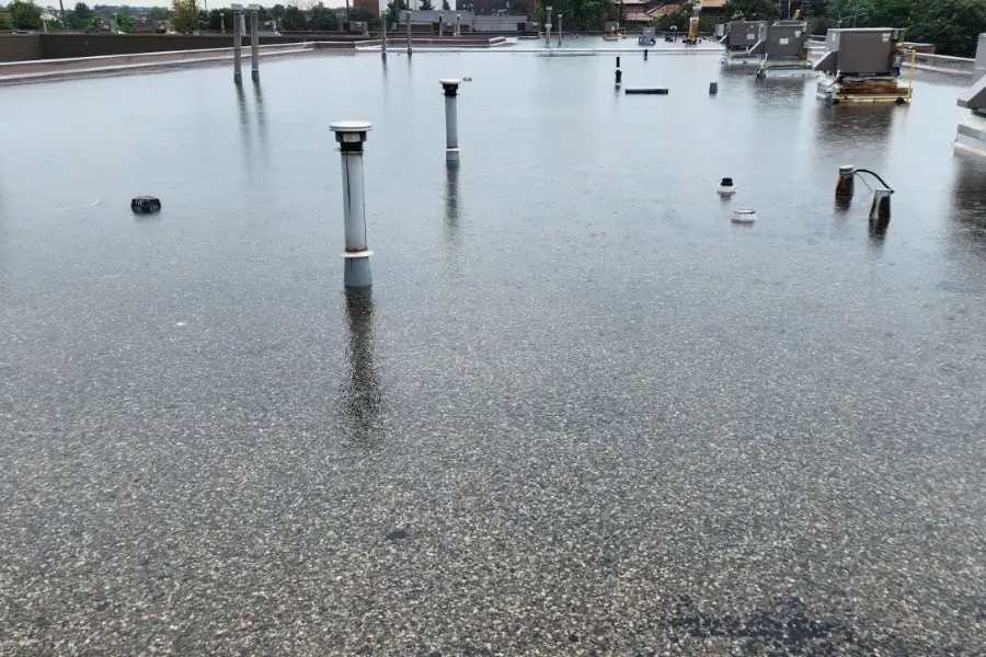 flat roof is flooded