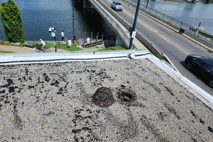 old flat roof drainage systems